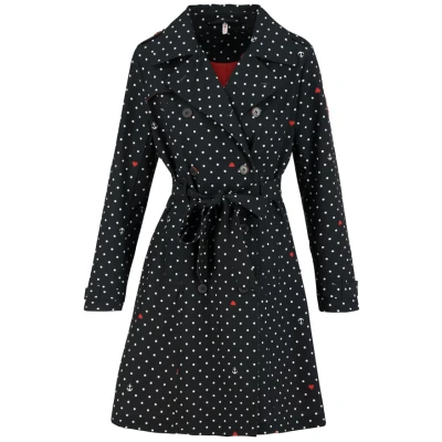 Trenchcoat spy of love