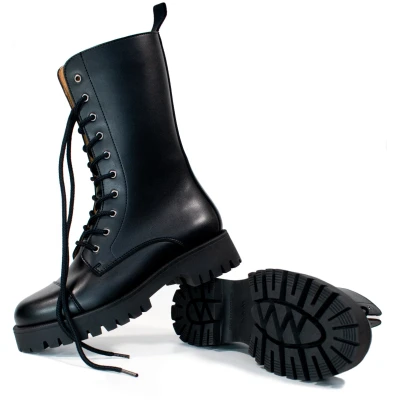 Will's Vegan Store Damen vegan Track Sole 10 Eye Boots Schwarz