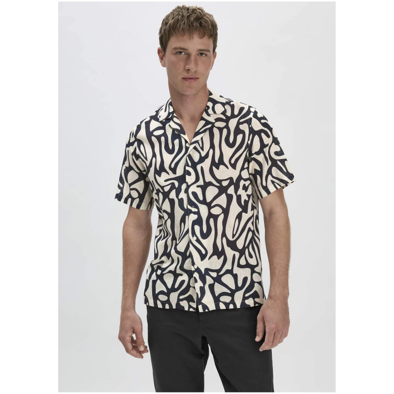 hessnatur Herren Resort Hemd Kurzarm Regular aus Bio-Baumwolle mit Leinen - schwarz - Größe XL (43/44)