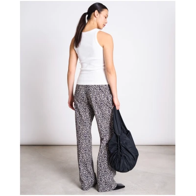 JAN 'N JUNE Damen vegan Hose Soby Leo Print