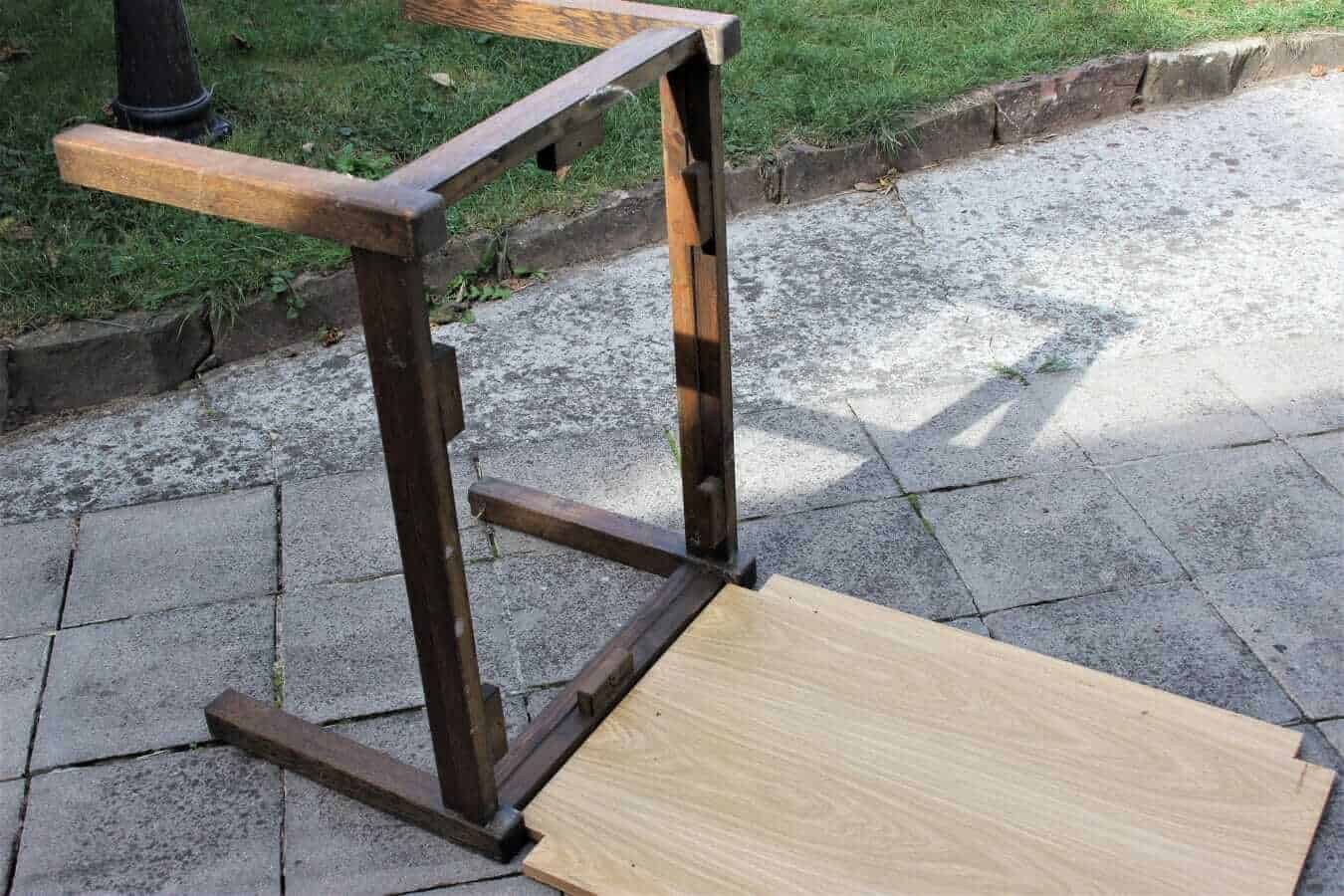 DIY Sofatisch auseinanderbauen