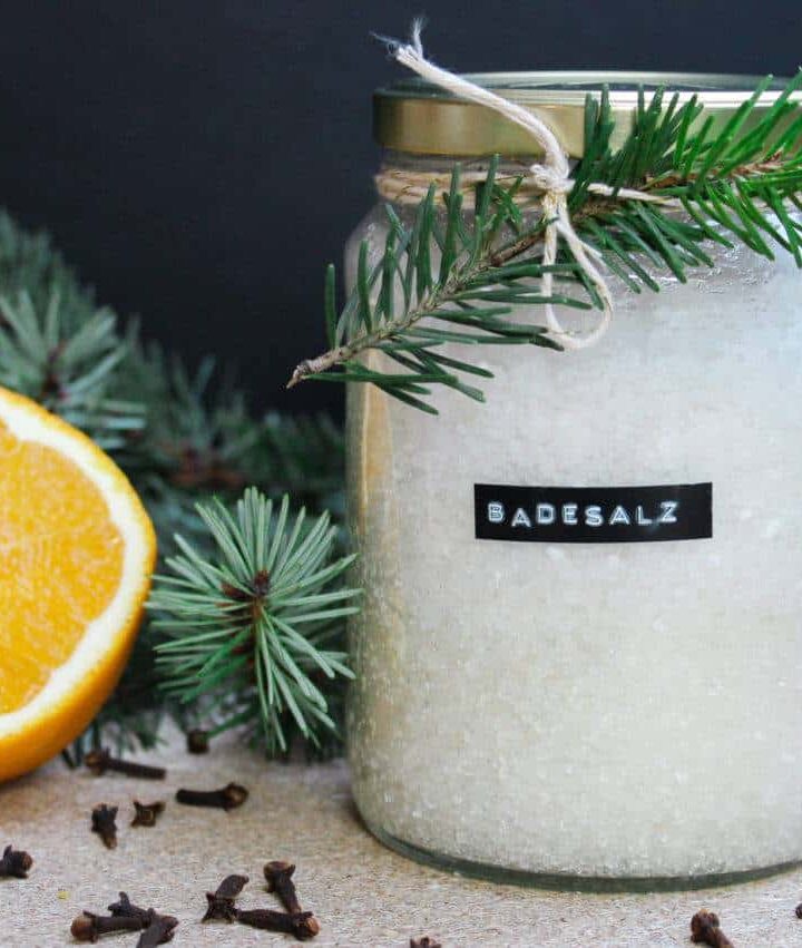 Winterliches DIY-Badesalz – Das günstige Last Minute Weihnachtsgeschenk